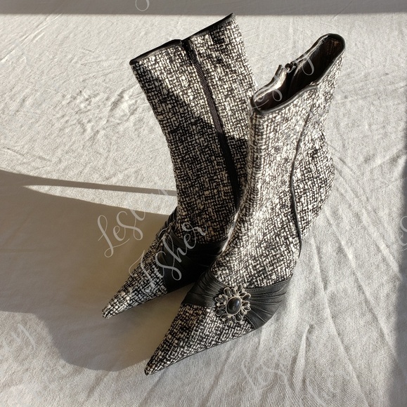 Emily in Paris Inspo: Steve Madden Pointy Toe Heeled Boots - Picture 3 of 8